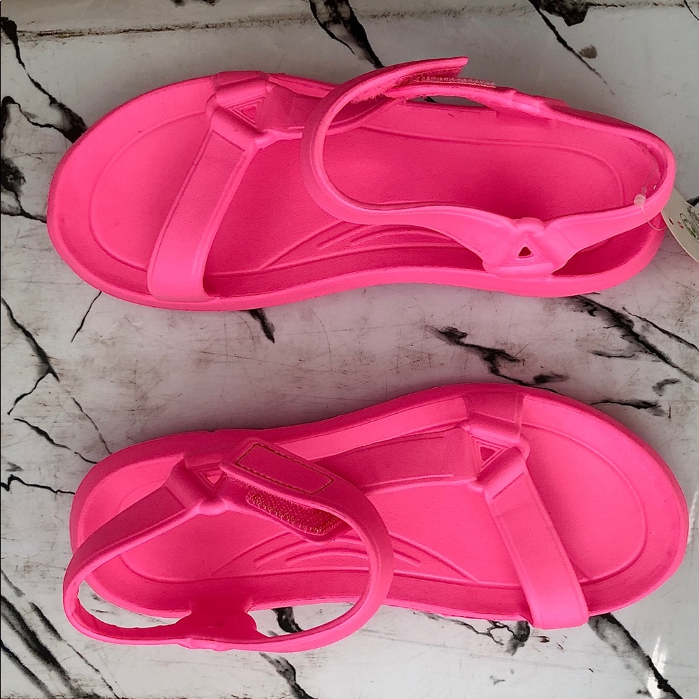🚫SOLD🚫 NEW ✨ Eva Sandals